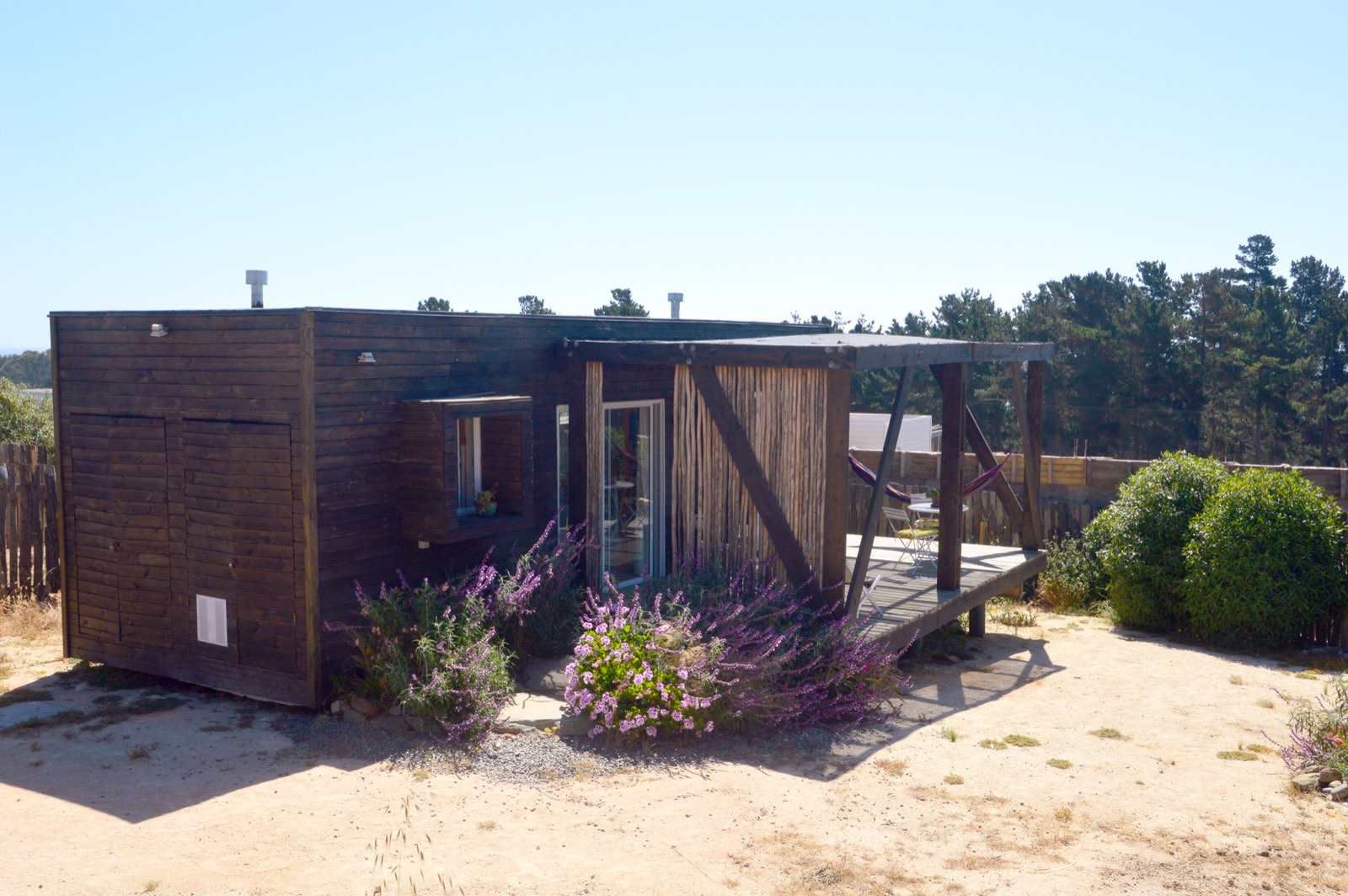 Exterior de las cabañas La Mar en Punta de Lobos, Pichilemu